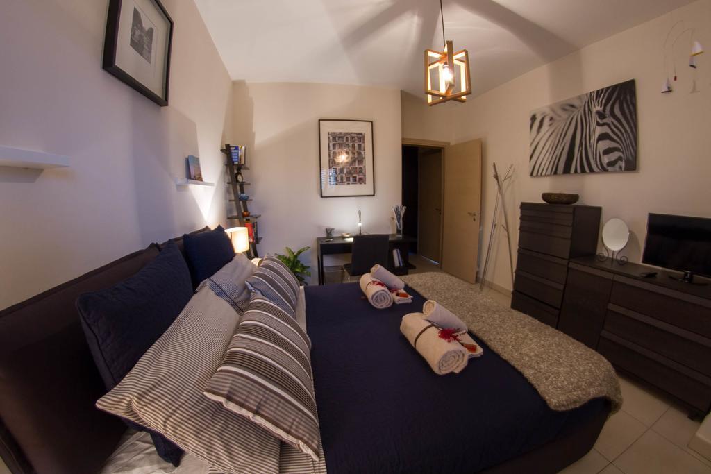 Luxury Apartment Mesyna Pokój zdjęcie