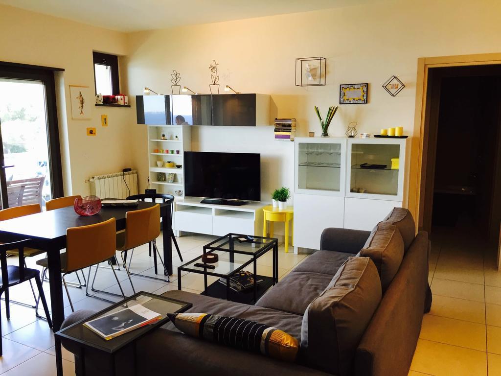 Luxury Apartment Mesyna Pokój zdjęcie