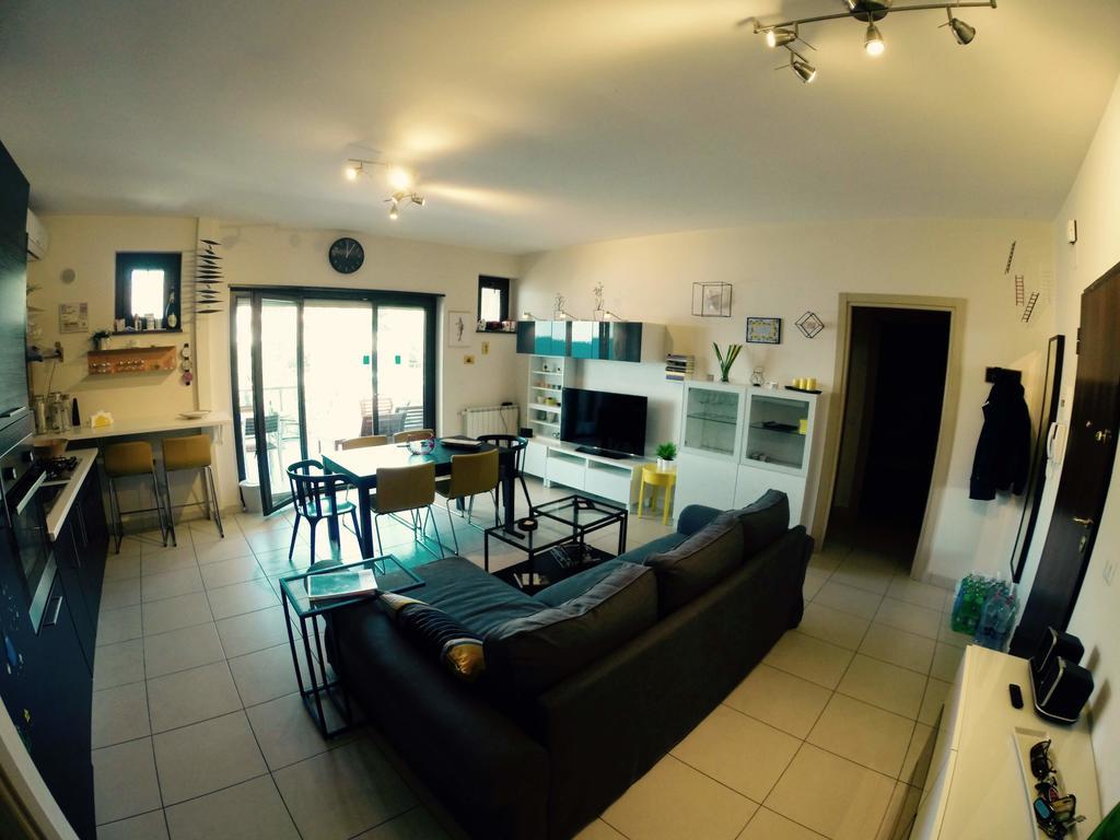 Luxury Apartment Mesyna Pokój zdjęcie